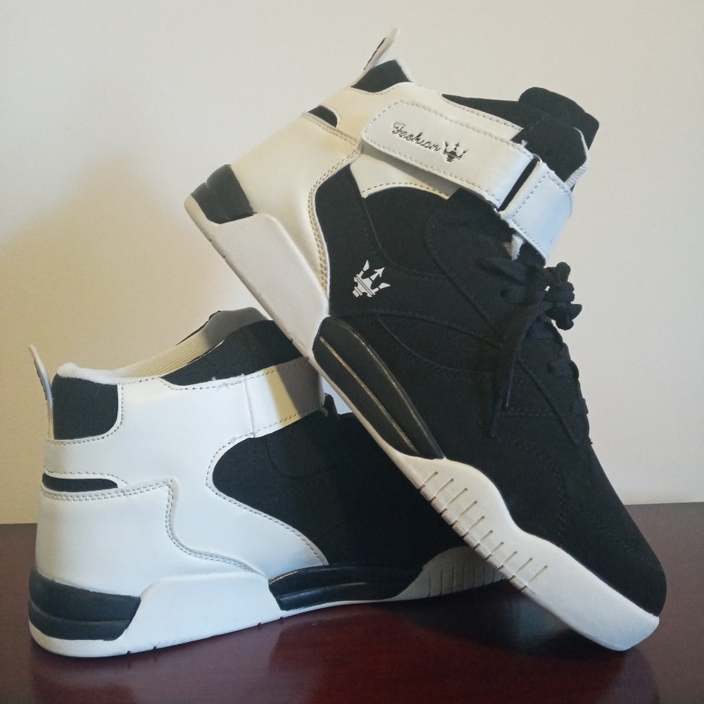 Shoes - Picture 2 of 3